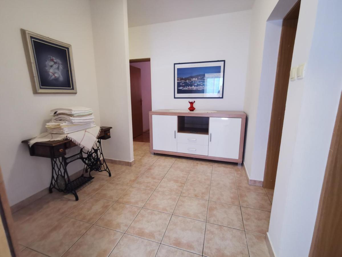 Villa Clara Apartments Kvarner Нови-Винодолски Экстерьер фото